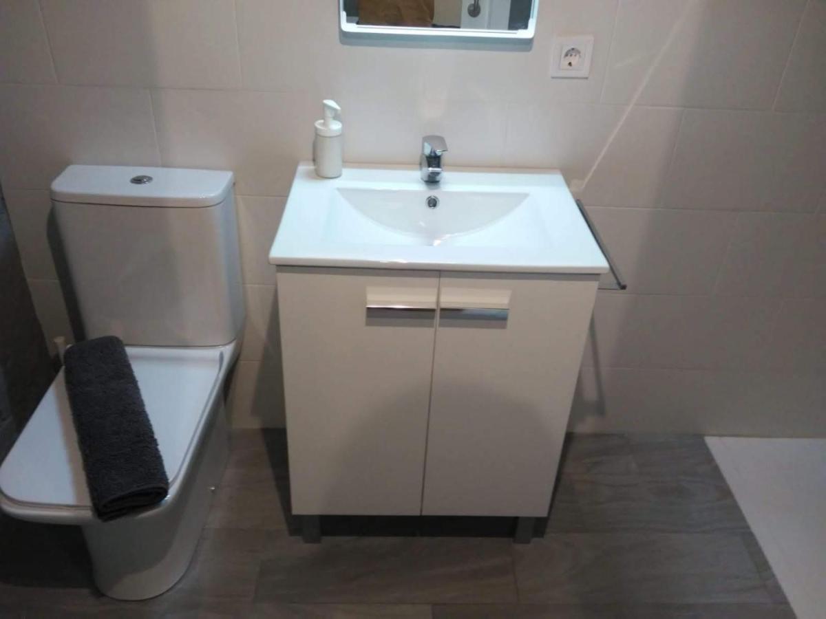Pequeno Alojamiento Con Mini Piscina - No Climatizada 瓦伦西亚 外观 照片